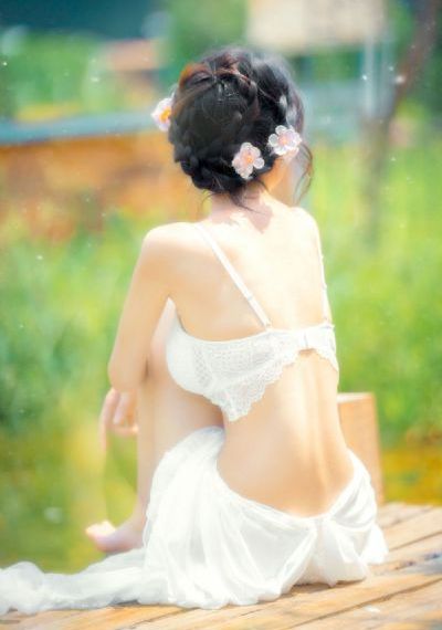 娇妻被邀上台玩多p_在线播放-手机电影免费播放